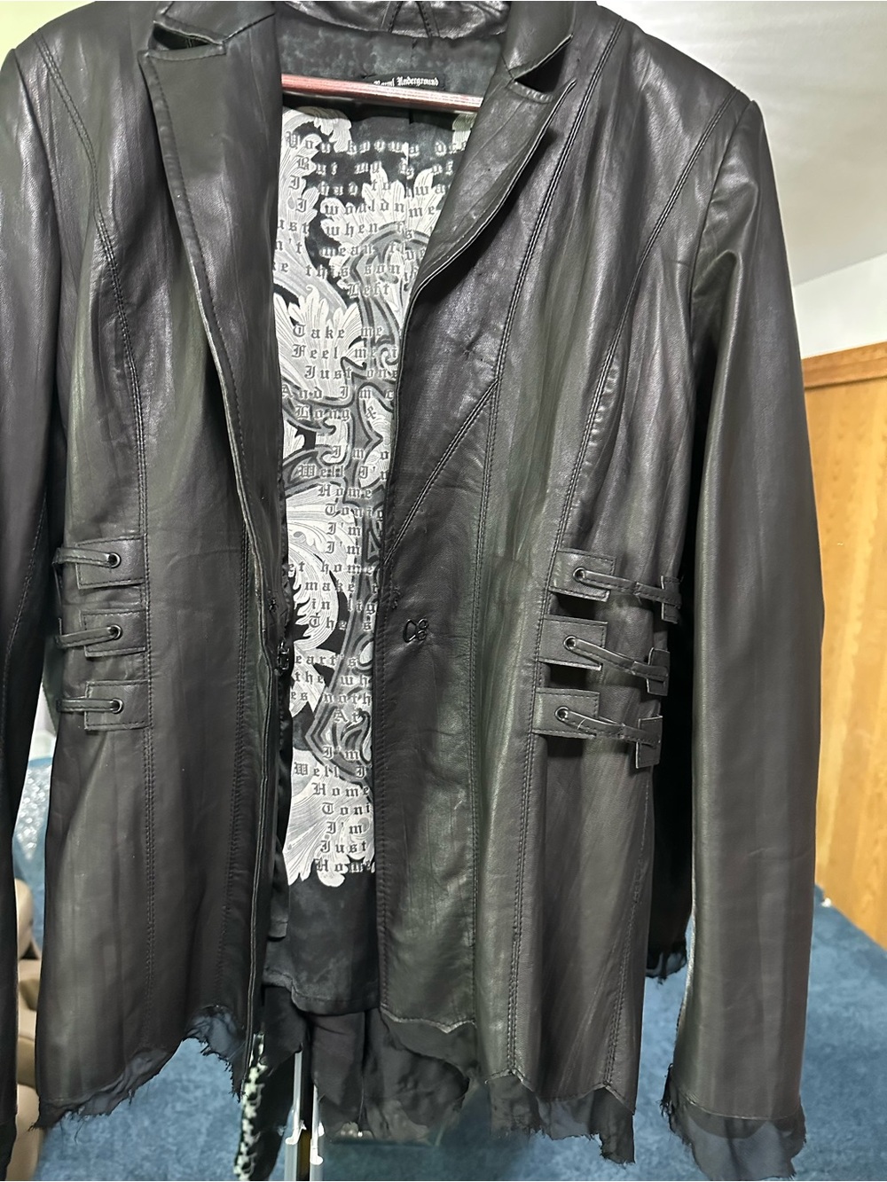Royal Underground Black real Leather with Buckle Straps Goth look?